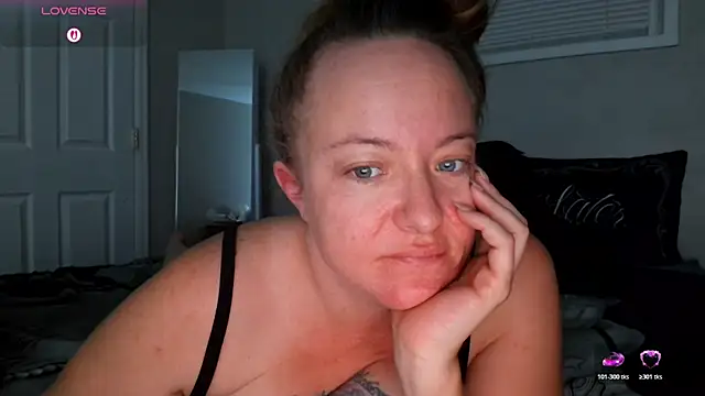 julimonroe online show from November 2025 12:23:02 PM