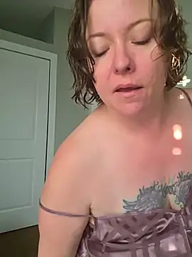 julimonroe online show from May 2026 12:26:02 PM
