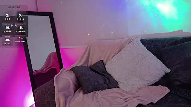 Lia Tinez online show from October 2025 12:11:02 AM