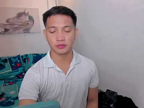 Snapshot of xSebastian19 chatting on December 2025 10:29:01 PM xSebastian19 online show from December 2025 10:29:01 PM