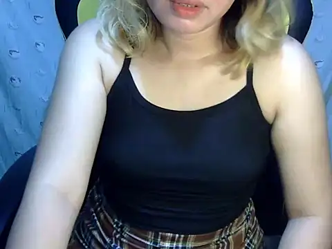 Snapshot of ___zurIII09_ chatting on December 2024 06:44:01 AM zurIII09 online show from December 2024 06:44:01 AM