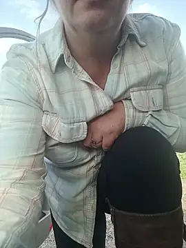 Snapshot of Saysomething3 chatting on December 2025 08:45:01 AM Saysomething3 online show from December 2025 08:45:01 AM