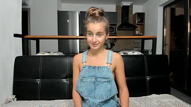 Snapshot of ElizSweet chatting on November 2025 04:39:02 PM ElizSweet online show from November 2025 04:39:02 PM