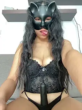 Snapshot of nenalayla chatting on February 2025 11:53:01 AM nenalayla online show from February 2025 11:53:01 AM