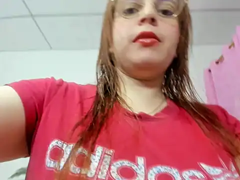 Snapshot of lorenitabella chatting on September 2025 08:40:01 AM lorenitabella online show from September 2025 08:40:01 AM