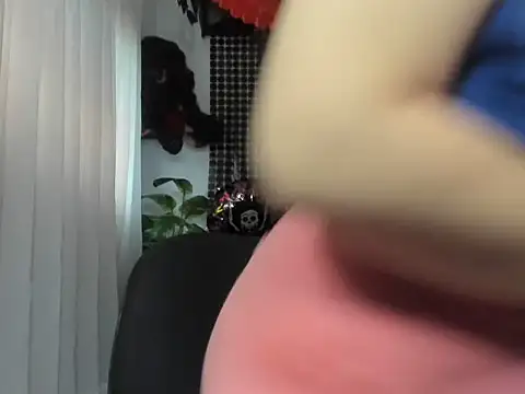 Snapshot of lorenitabella chatting on October 2025 08:31:02 PM lorenitabella online show from October 2025 08:31:02 PM