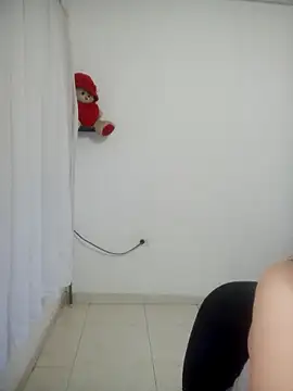 lorenitabella online show from April 2026 09:24:02 AM