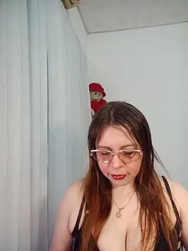 Snapshot of lorenitabella chatting on June 2026 09:34:01 AM lorenitabella online show from June 2026 09:34:01 AM