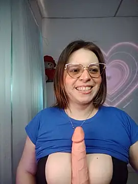Snapshot of lorenitabella chatting on June 2026 09:39:01 PM lorenitabella online show from June 2026 09:39:01 PM
