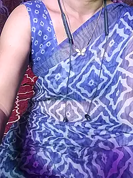 Snapshot of XBHUUME chatting on April 2026 04:59:01 PM XBHUUME online show from April 2026 04:59:01 PM