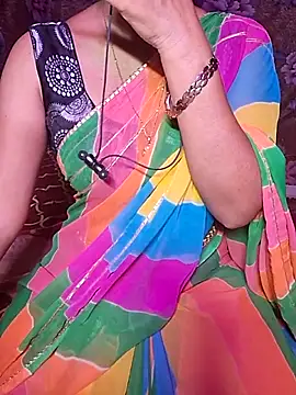 Snapshot of XBHUUME chatting on April 2026 04:57:02 PM XBHUUME online show from April 2026 04:57:02 PM