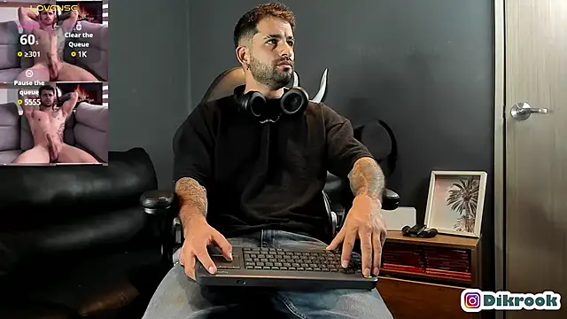 Snapshot of Davevilboy chatting on March 2025 09:49:01 AM Davevilboy online show from March 2025 09:49:01 AM