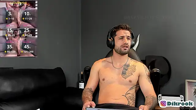 Snapshot of Davevilboy chatting on March 2025 12:48:02 PM Davevilboy online show from March 2025 12:48:02 PM