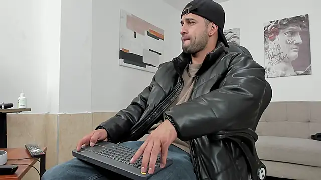 Snapshot of Davevilboy chatting on September 2025 12:40:01 PM Davevilboy online show from September 2025 12:40:01 PM