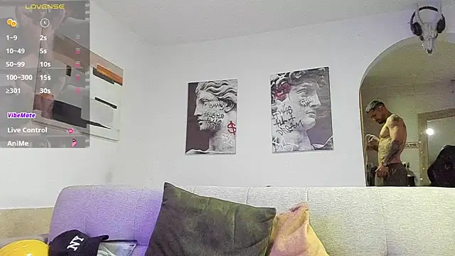 Snapshot of Davevilboy chatting on September 2025 12:42:01 PM Davevilboy online show from September 2025 12:42:01 PM