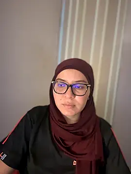 MatchedEyebrow online show from November 2025 10:54:01 PM