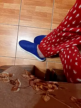 Snapshot of feet_toes chatting on December 2025 05:48:02 AM feet toes online show from December 2025 05:48:02 AM