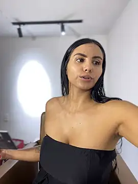 ameliayourfav1 online show from December 2024 12:16:01 AM