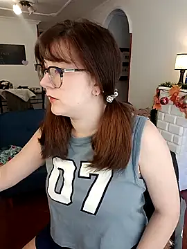 HunnyyLove online show from December 2024 03:47:01 PM