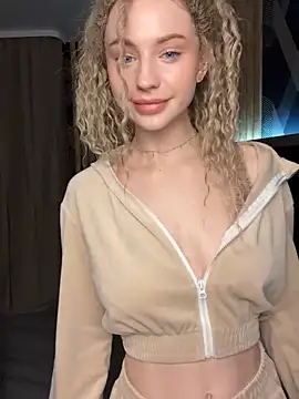 Camilla Railian online show from January 2025 06:10:02 PM