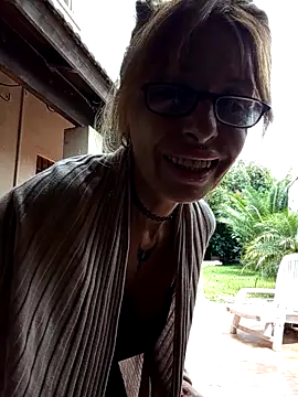 FrozenWaffle online show from November 2025 04:50:01 PM