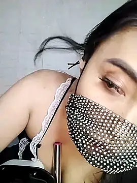  Shimmerlyn  online show from February 2025 02:33:01 PM