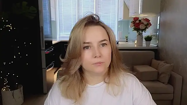 Snapshot of Mira_Mermayd chatting on March 2026 08:17:01 AM Mira Mermayd online show from March 2026 08:17:01 AM