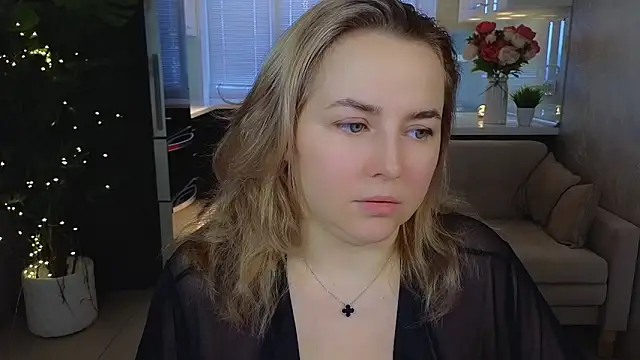 Snapshot of Mira_Mermayd chatting on March 2026 01:10:02 AM Mira Mermayd online show from March 2026 01:10:02 AM