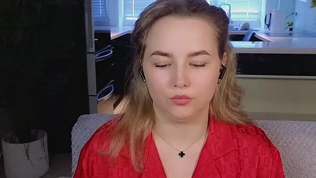 Snapshot of Mira_Mermayd chatting on April 2026 07:45:01 AM Mira Mermayd online show from April 2026 07:45:01 AM