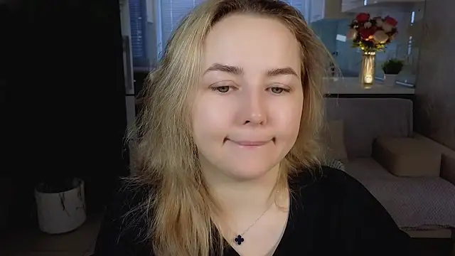 Snapshot of Mira_Mermayd chatting on April 2026 01:32:01 AM Mira Mermayd online show from April 2026 01:32:01 AM