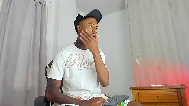 YeremiBrowm online show from September 2025 03:44:01 PM