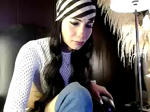 Snapshot of saraplayboy96 chatting on January 2025 07:39:01 PM saraplayboy96 online show from January 2025 07:39:01 PM