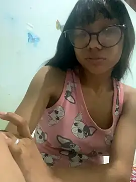 Snapshot of Karmakuro chatting on September 2025 01:28:02 AM Karmakuro online show from September 2025 01:28:02 AM