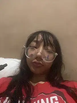 Snapshot of Karmakuro chatting on December 2025 02:38:01 AM Karmakuro online show from December 2025 02:38:01 AM