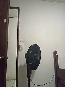 Snapshot of Karmakuro chatting on February 2026 01:48:01 AM Karmakuro online show from February 2026 01:48:01 AM