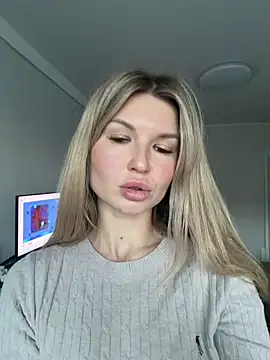 Snapshot of AngelMiaM chatting on April 2026 04:12:02 PM AngelMiaM online show from April 2026 04:12:02 PM