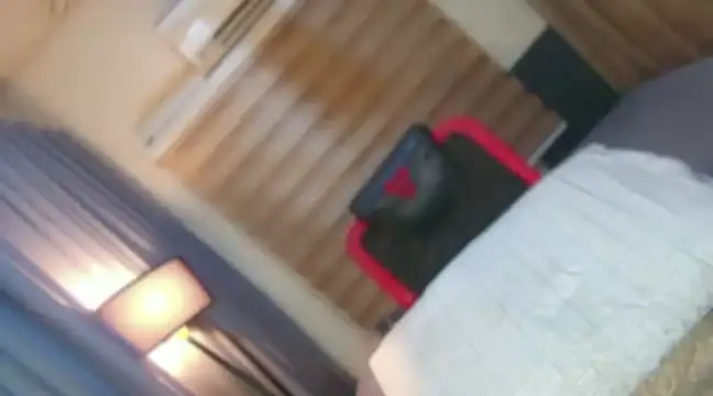 Snapshot of bella_maxwel chatting on December 2024 04:41:02 AM bella maxwel online show from December 2024 04:41:02 AM