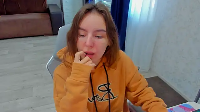 c arina x online show from September 2025 11:01:01 AM