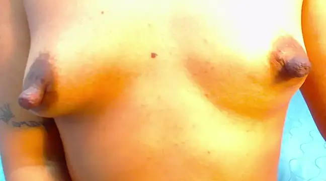 Amy Ronan online show from December 2024 06:37:01 PM