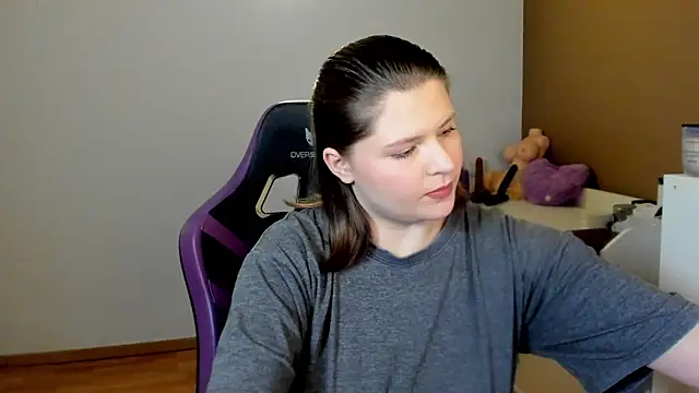 Snapshot of TinniAngel chatting on March 2025 06:11:01 PM TinniAngel online show from March 2025 06:11:01 PM