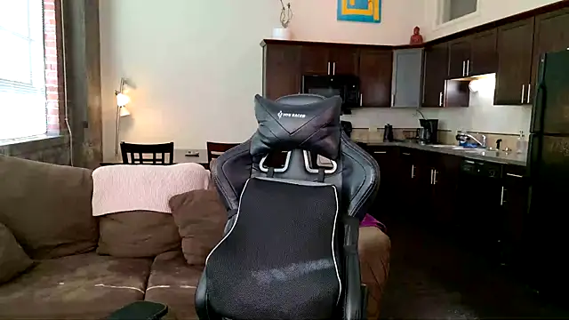 Snapshot of EveEnigma chatting on February 2025 07:26:01 PM EveEnigma online show from February 2025 07:26:01 PM