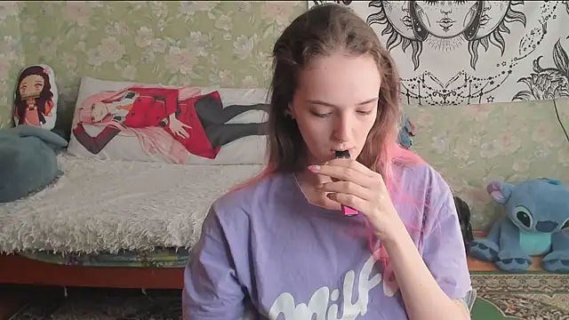 Snapshot of Cutie_Adelia chatting on March 2026 09:32:01 AM Cutie Adelia online show from March 2026 09:32:01 AM