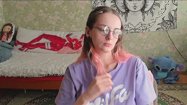 Snapshot of Cutie_Adelia chatting on May 2026 11:26:01 AM Cutie Adelia online show from May 2026 11:26:01 AM