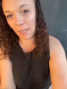 AuroraSummers online show from April 2026 02:42:01 PM