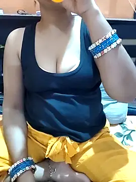 Snapshot of Diya_143 chatting on June 2026 07:49:02 PM Diya 143 online show from June 2026 07:49:02 PM