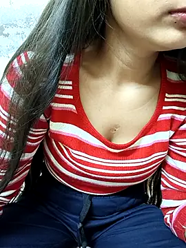 Snapshot of Nupur_69 chatting on February 2025 08:47:02 PM Nupur 69 online show from February 2025 08:47:02 PM