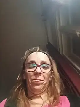 Snapshot of Dettybitch40 chatting on December 2025 02:55:01 PM Dettybitch40 online show from December 2025 02:55:01 PM