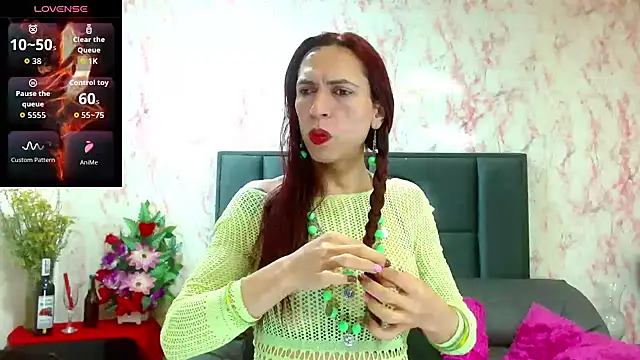 Snapshot of VanessaWolf chatting on September 2025 11:56:01 AM VanessaWolf online show from September 2025 11:56:01 AM