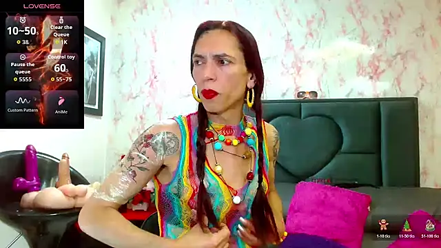 Snapshot of VanessaWolf chatting on November 2025 04:18:01 PM VanessaWolf online show from November 2025 04:18:01 PM