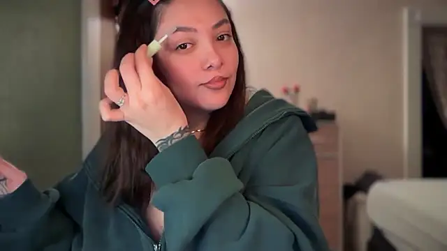 nativepumpkin95 online show from December 2025 08:47:02 PM